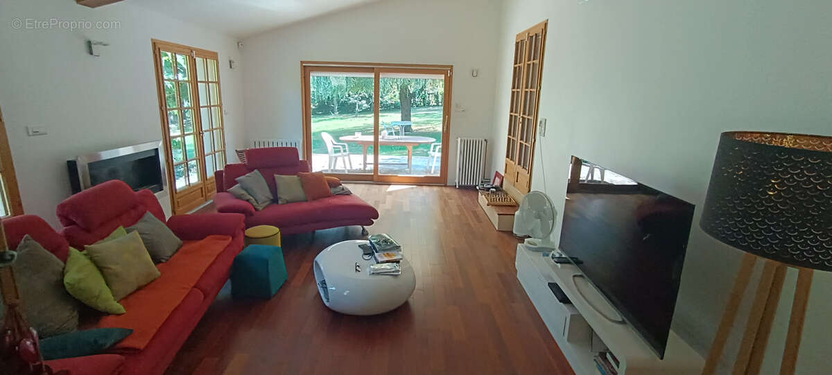 Maison à SAINT-SYLVESTRE-PRAGOULIN