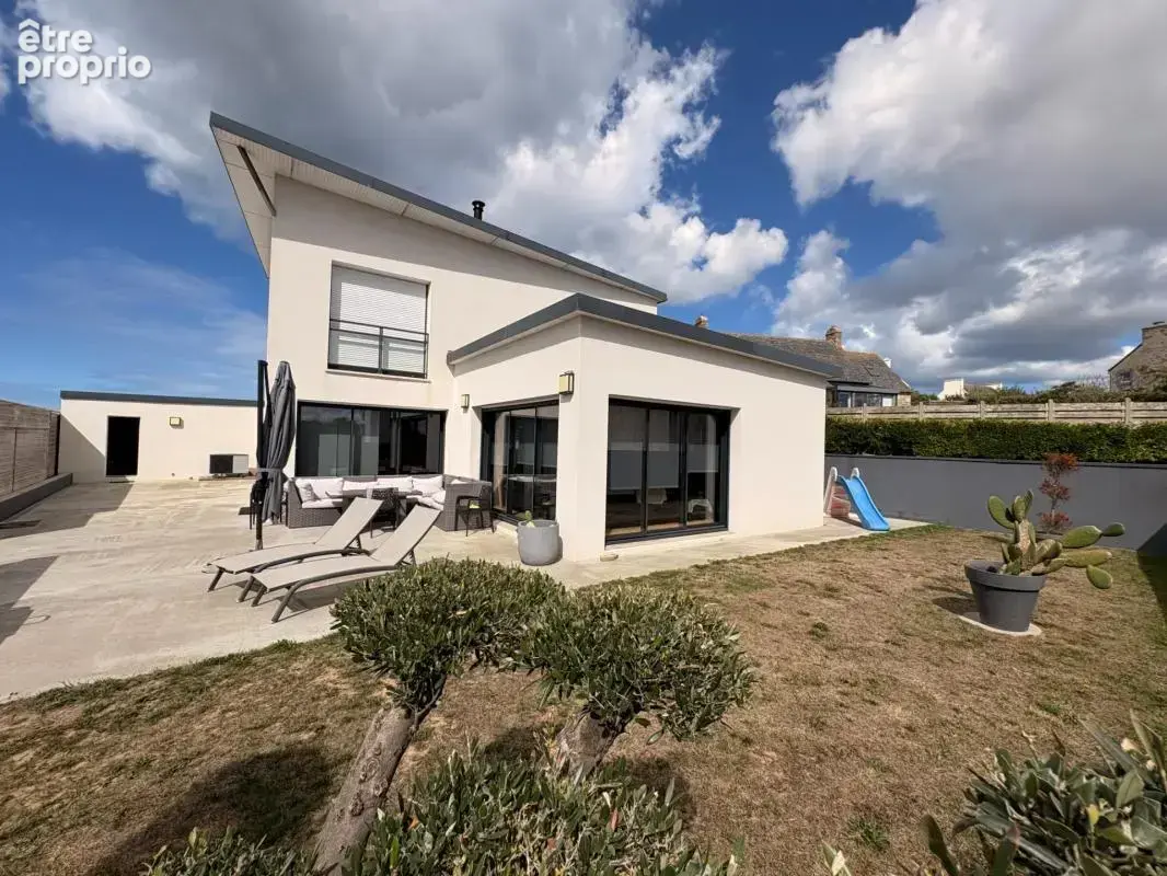 Maison à SIBIRIL