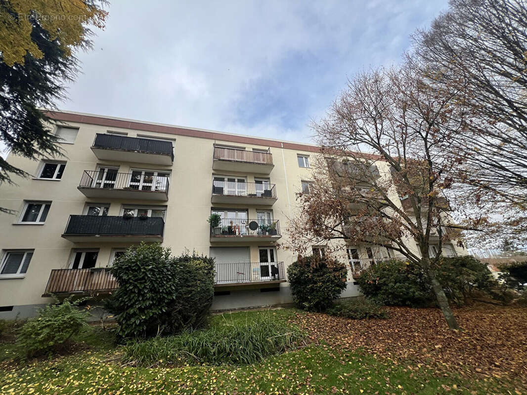 Appartement Saint Brice Sous Foret 3 pièce(s) 68.70 m2 - photo 2