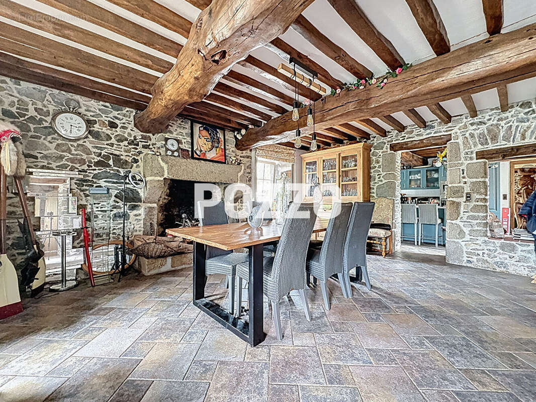 Maison de 8 pièces à vendre à BLAINVILLE SUR MER proche mer et commerces - photo 4