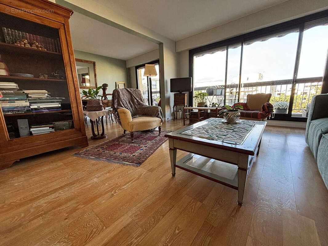 Appartement à RUEIL-MALMAISON