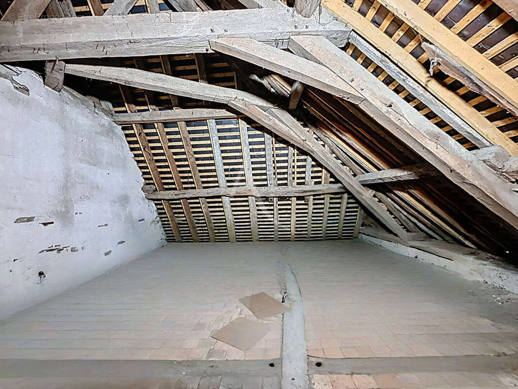 Maison à BRAIN-SUR-LONGUENEE