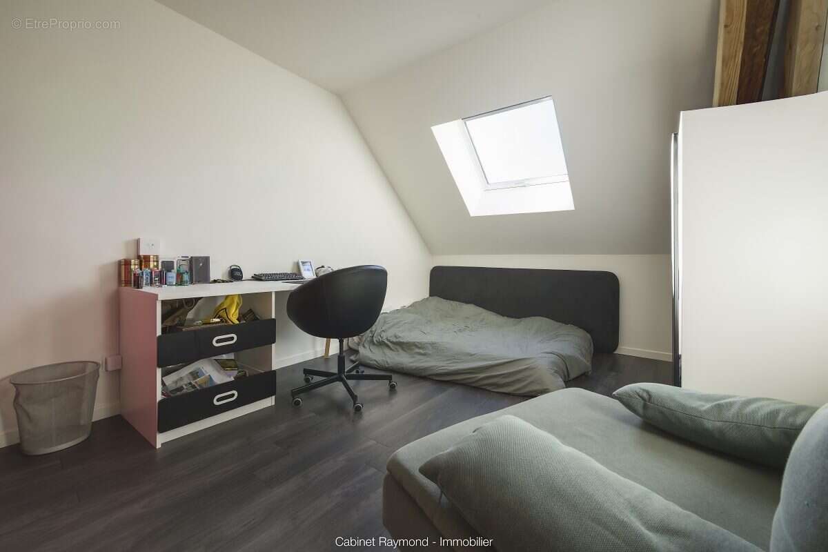 Maison à ENTRAIGUES