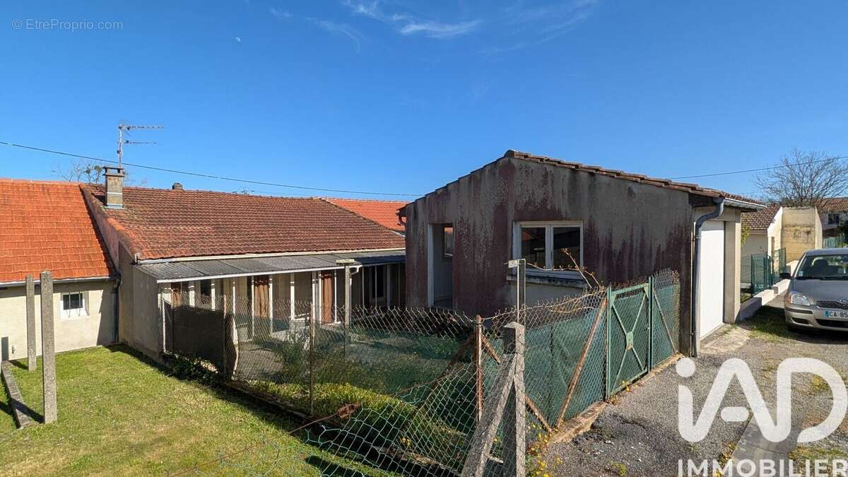 Photo 2 - Maison à MONTENDRE