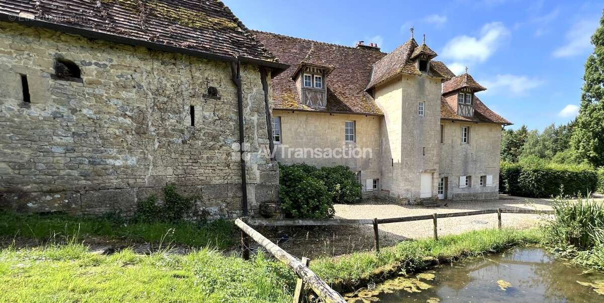 Maison à PONT-L'EVEQUE
