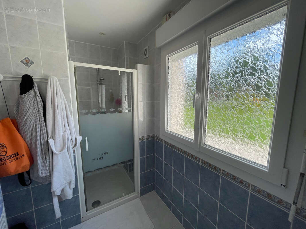 EXCLUSIVITÉ   Maison familiale de 116 m2 avec vie de plain-pied, sous-sol total et dépendances - photo 8