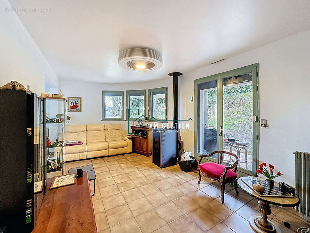 Maison Saint Denis Des Murs 4 pièce(s) 100 m2 avec étang - photo 6