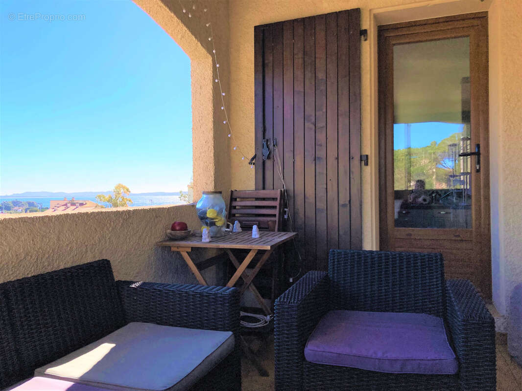 Appartement à CARQUEIRANNE