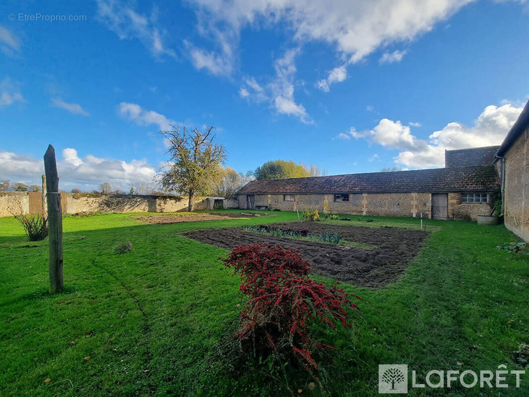 Maison à AMFREVILLE