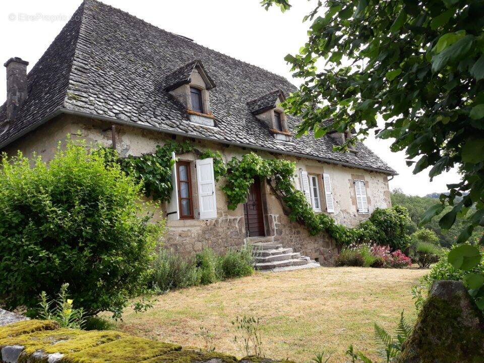 Maison à SAINT-JULIEN-AUX-BOIS