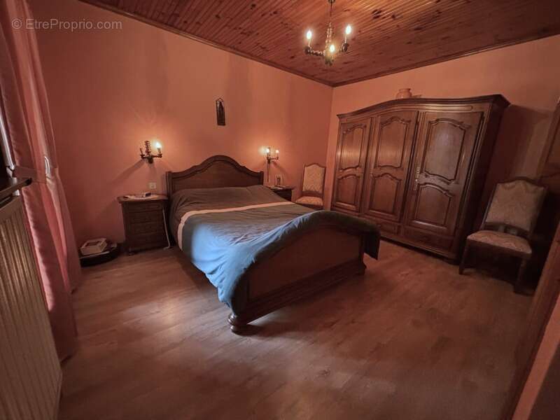 Maison à LAMARCHE-SUR-SAONE