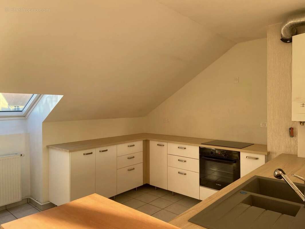 Appartement T3 - 84.17m² -  avec Terrasse et Places de parking privées - photo 2
