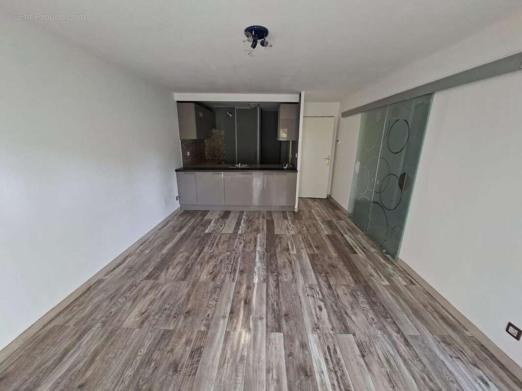 Appartement à LE BOURGET