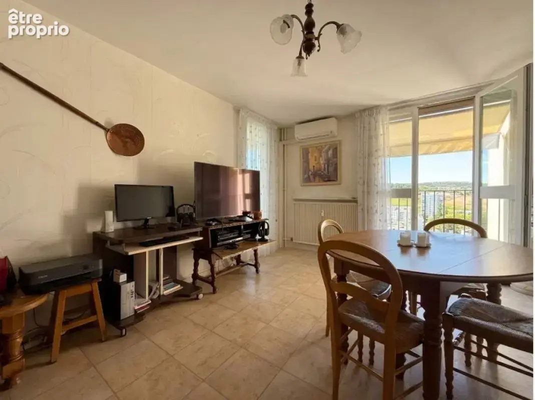 Appartement type 4 avec balcon, cave, 3 chambres, ascenseur et climatisation - photo 6