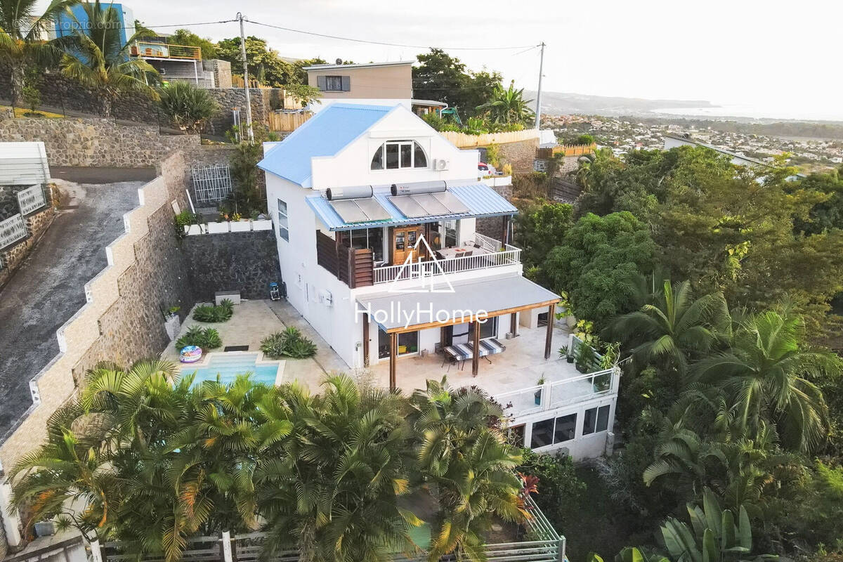 Photo 1 - Maison à LA POSSESSION