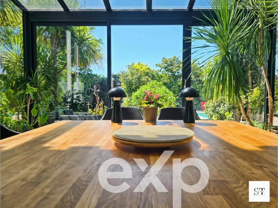 Maison à SAINT-SEBASTIEN-SUR-LOIRE