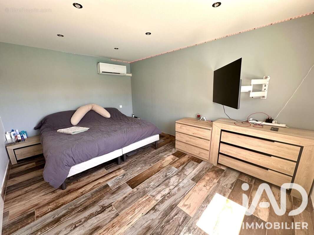Maison 147 m² à Rodilhan  - photo 8