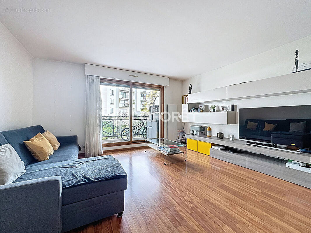 Appartement à BOURG-LA-REINE