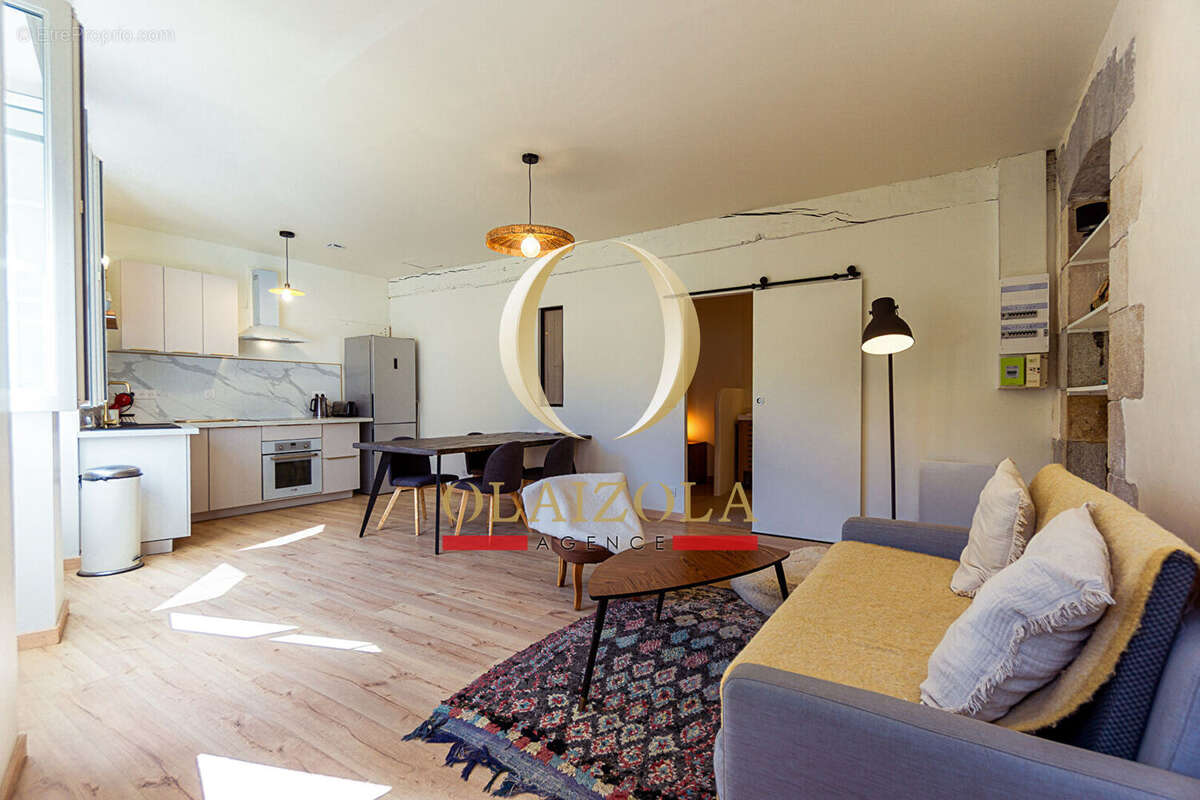 BAYONNE - Appartement T2 en rez-de-chaussée avec jardin dans le quartier Marracq. - photo 5