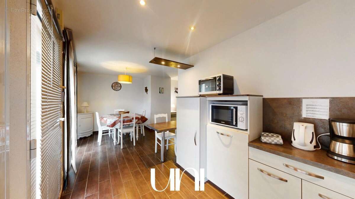 Appartement à COLLEVILLE-SUR-MER