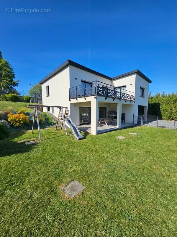 Maison à ROSNOEN