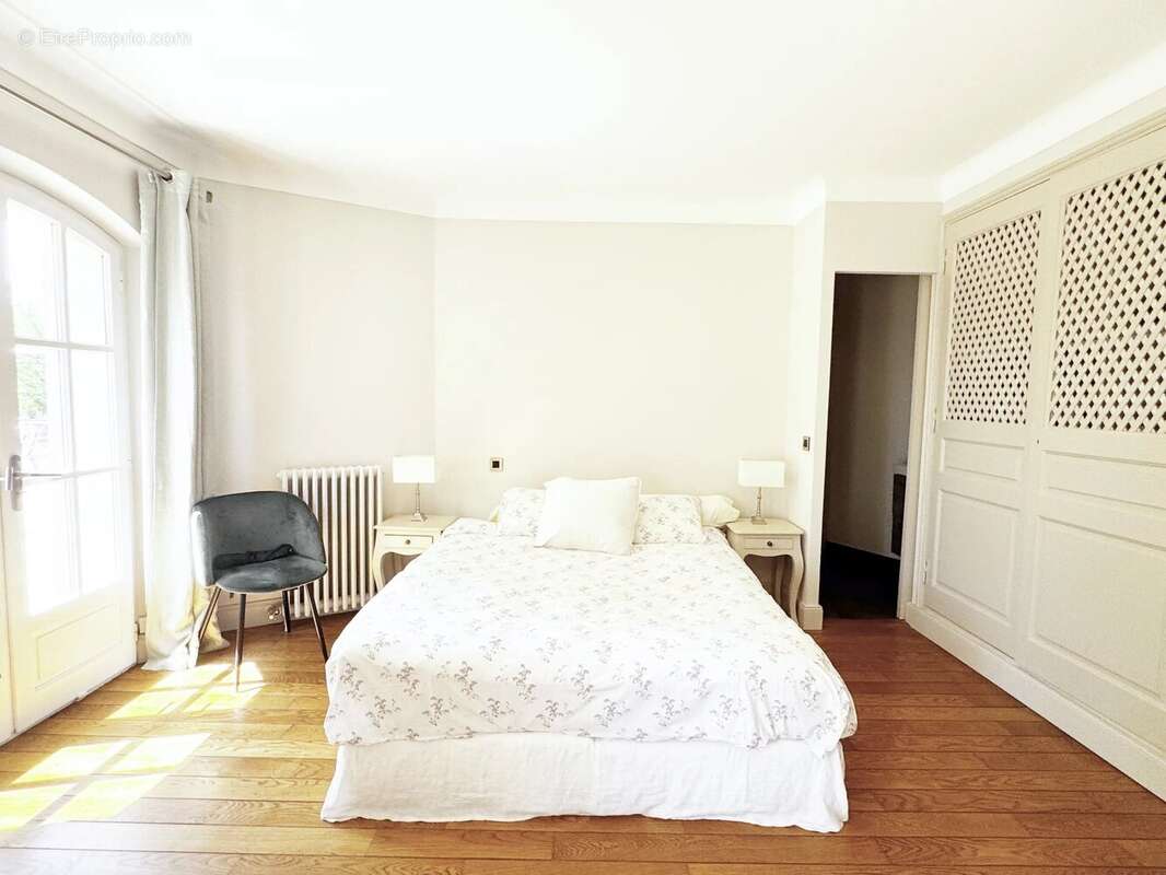 Maison à MOUGINS