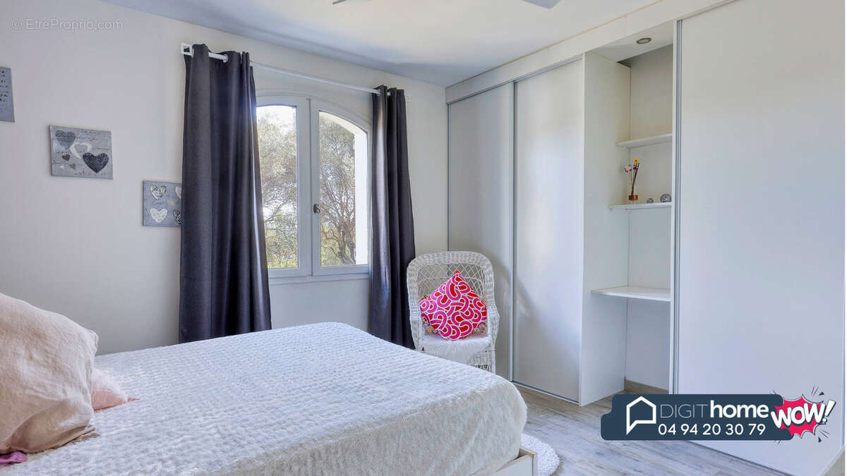 Maison à SOLLIES-VILLE