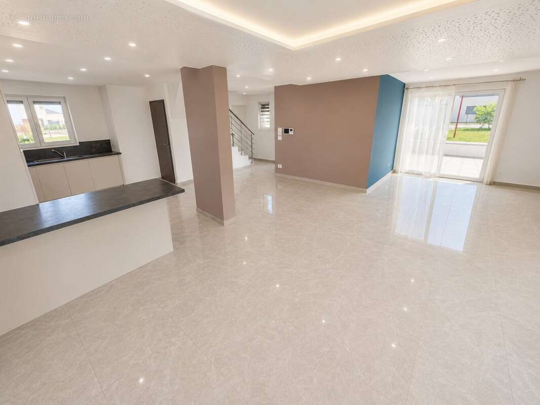 Wolfgantzen  maison contemporaine 2019 de 135 m²  terrain arboré de 5 ares - photo 4