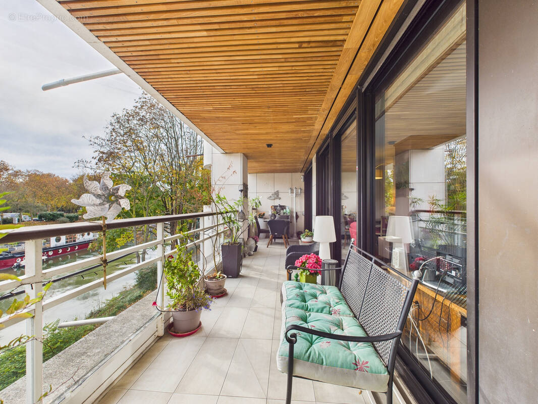 Appartement à LEVALLOIS-PERRET