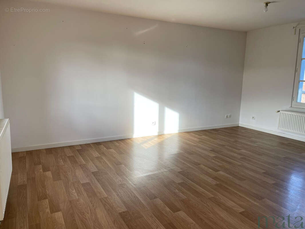 Appartement à BOUVINES