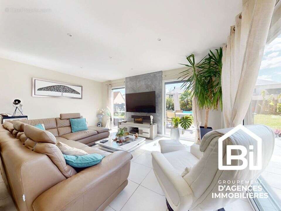 Maison à BIEVILLE-BEUVILLE