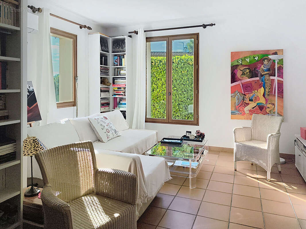 Maison à SAUVETERRE