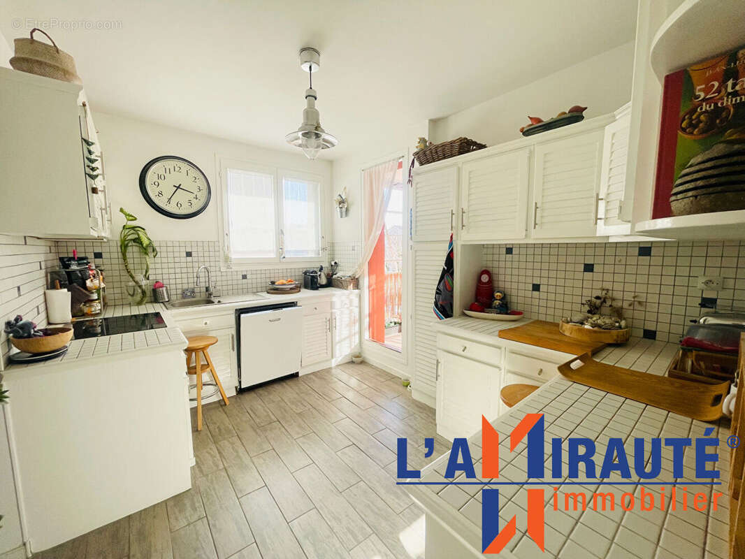 Appartement à SARTROUVILLE