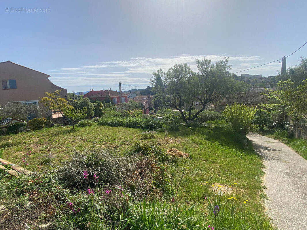 Terrain à LA SEYNE-SUR-MER