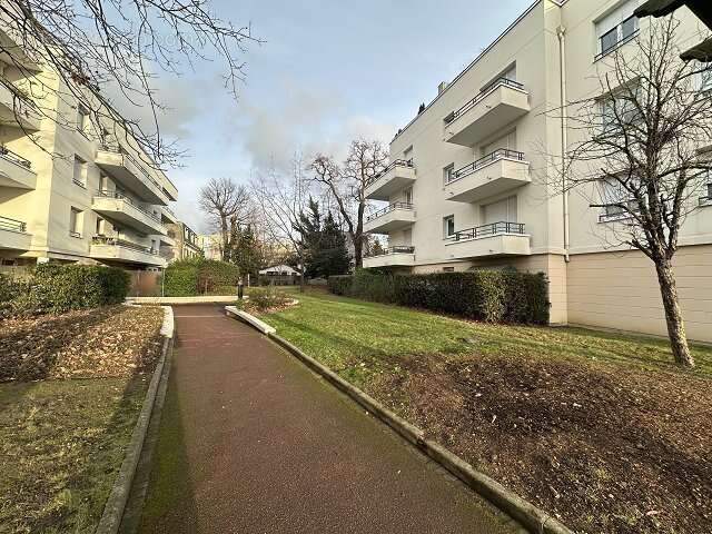 Appartement à MAISONS-ALFORT