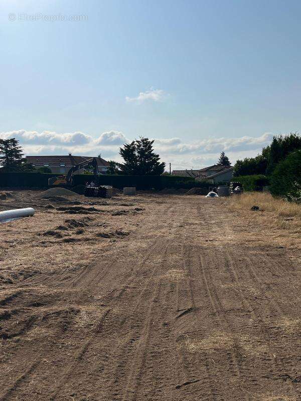 Terrain à ROUSSILLON