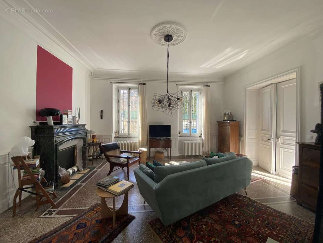 Maison à LEZIGNAN-CORBIERES