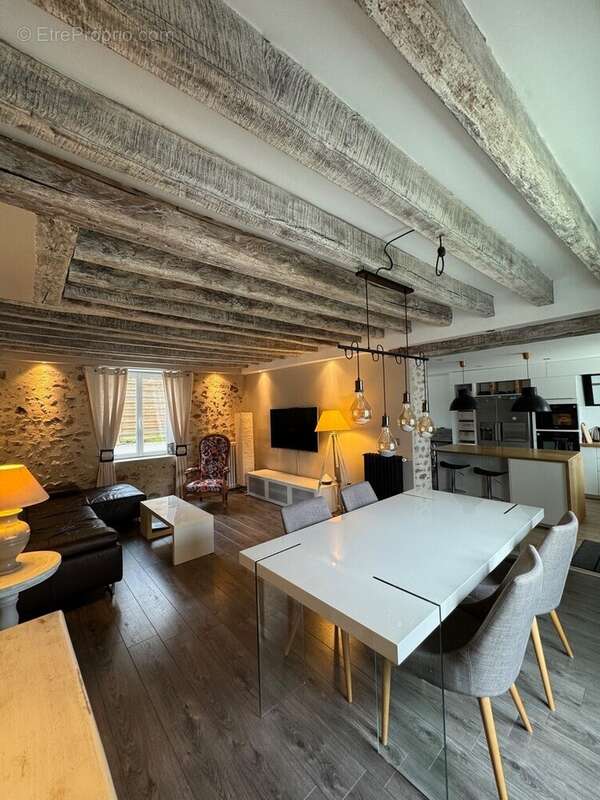 Maison à BRUYERES-LE-CHATEL