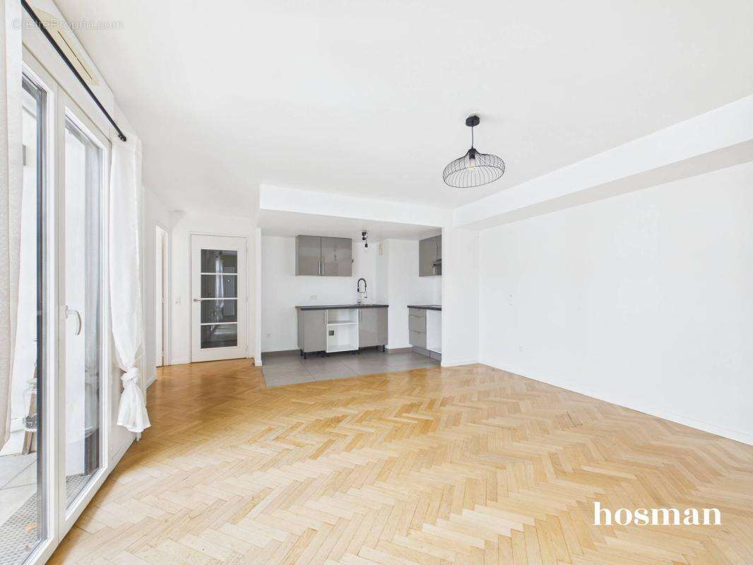Appartement 2 pièces de 56 m² avec terrasse et parking - Avenue Sisley, Suresnes - photo 6