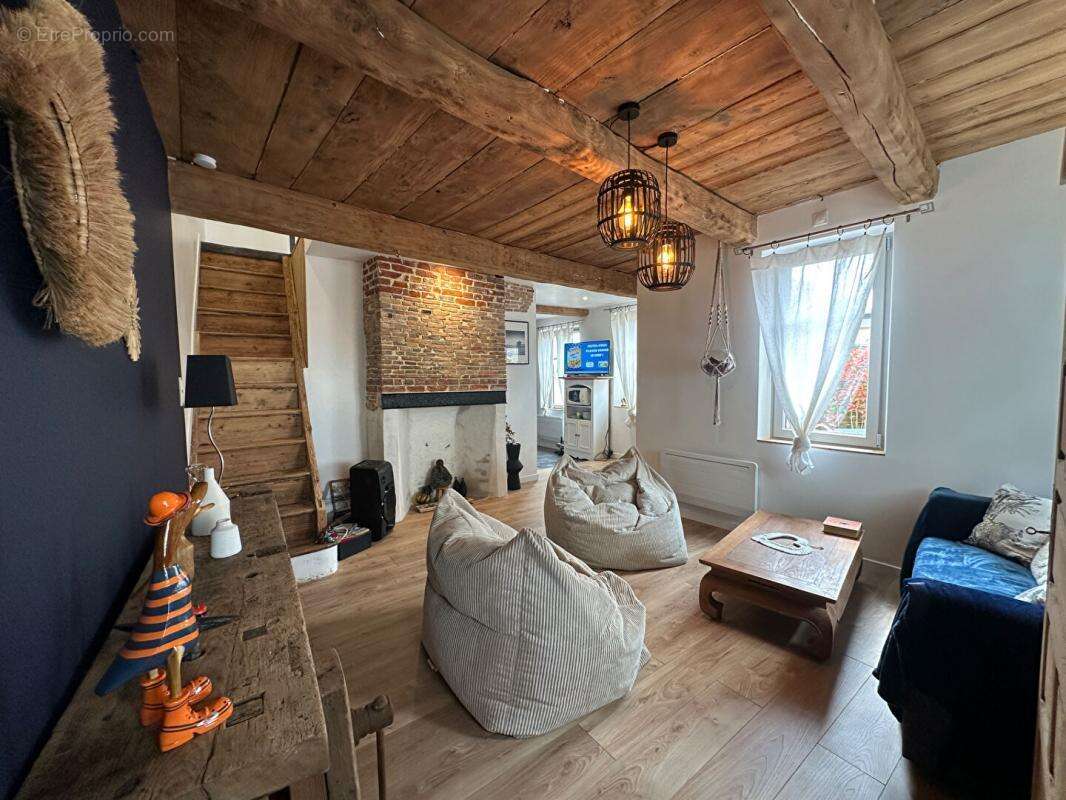 Appartement à PONT-L&#039;EVEQUE