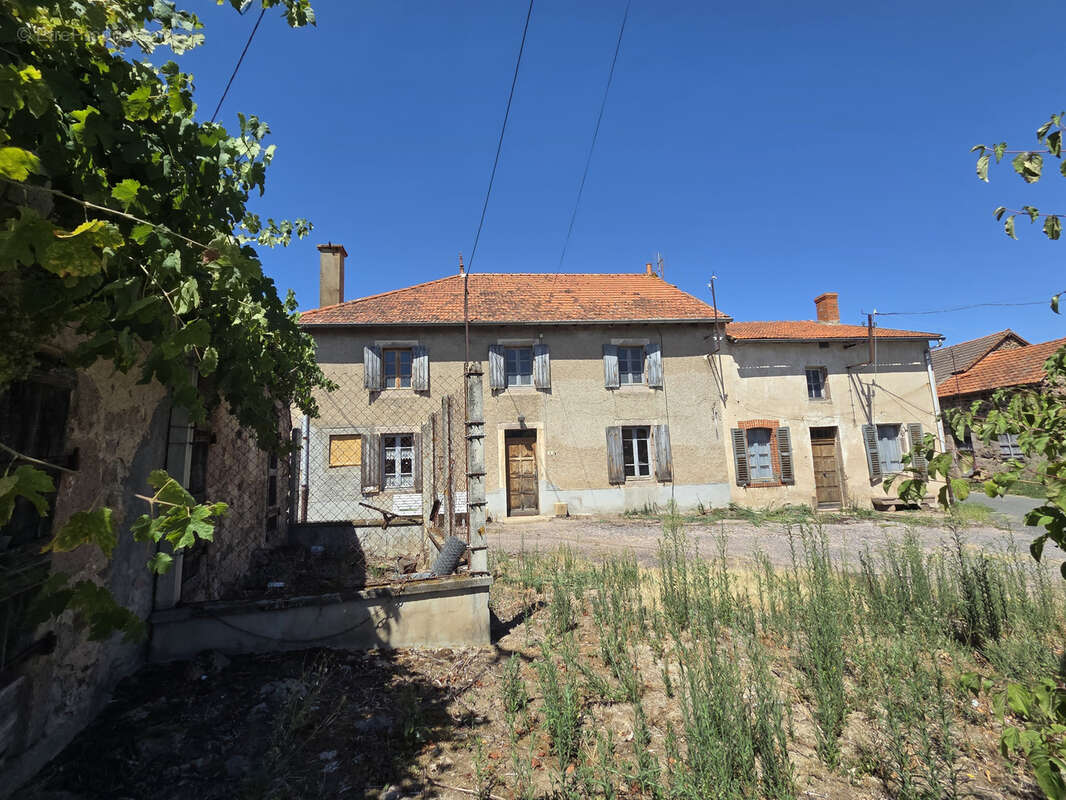 Maison en pierres avec dépendances et grand potentiel, au cœur d’un hameau paisible - photo 22