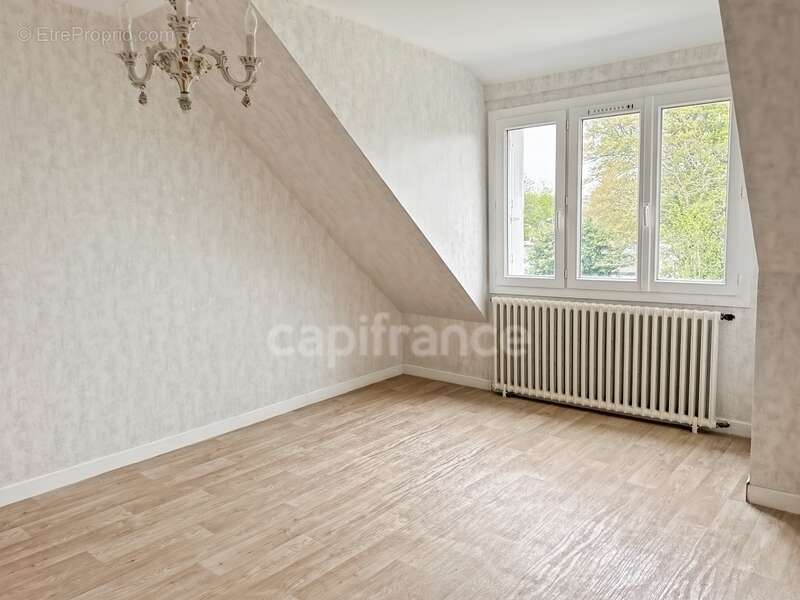 Maison à LE RELECQ-KERHUON