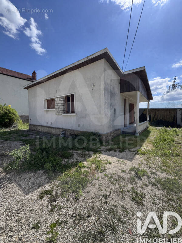 Photo 1 - Maison à ROMILLY-SUR-SEINE