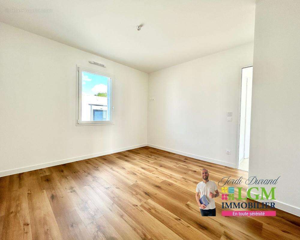 Maison à NIEUL-LE-DOLENT