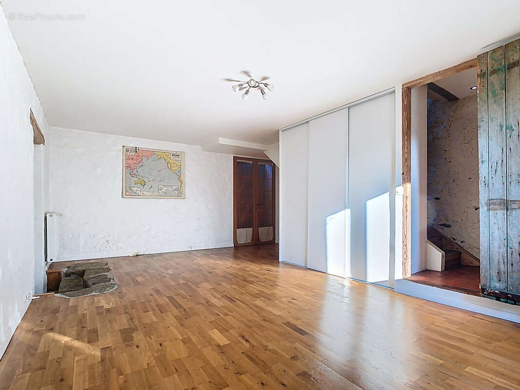 Maison à MONTMIRAIL