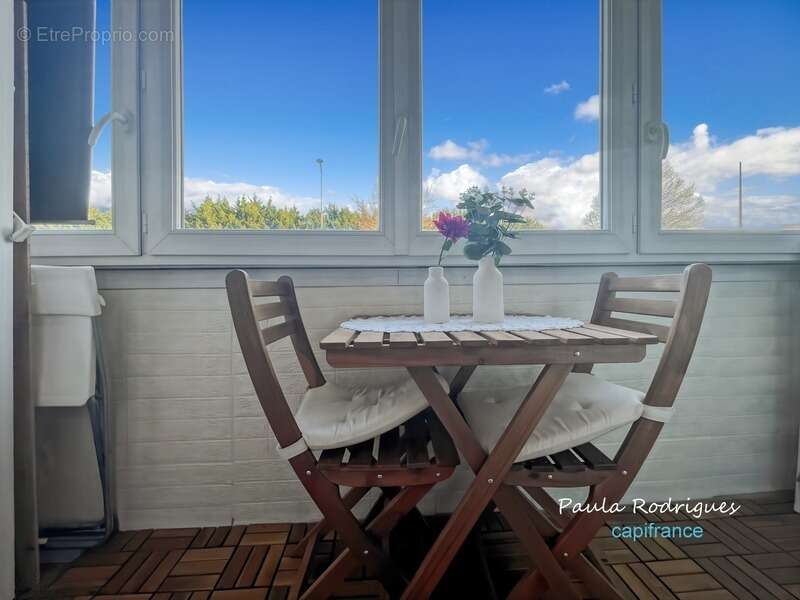 Appartement à LES CLAYES-SOUS-BOIS