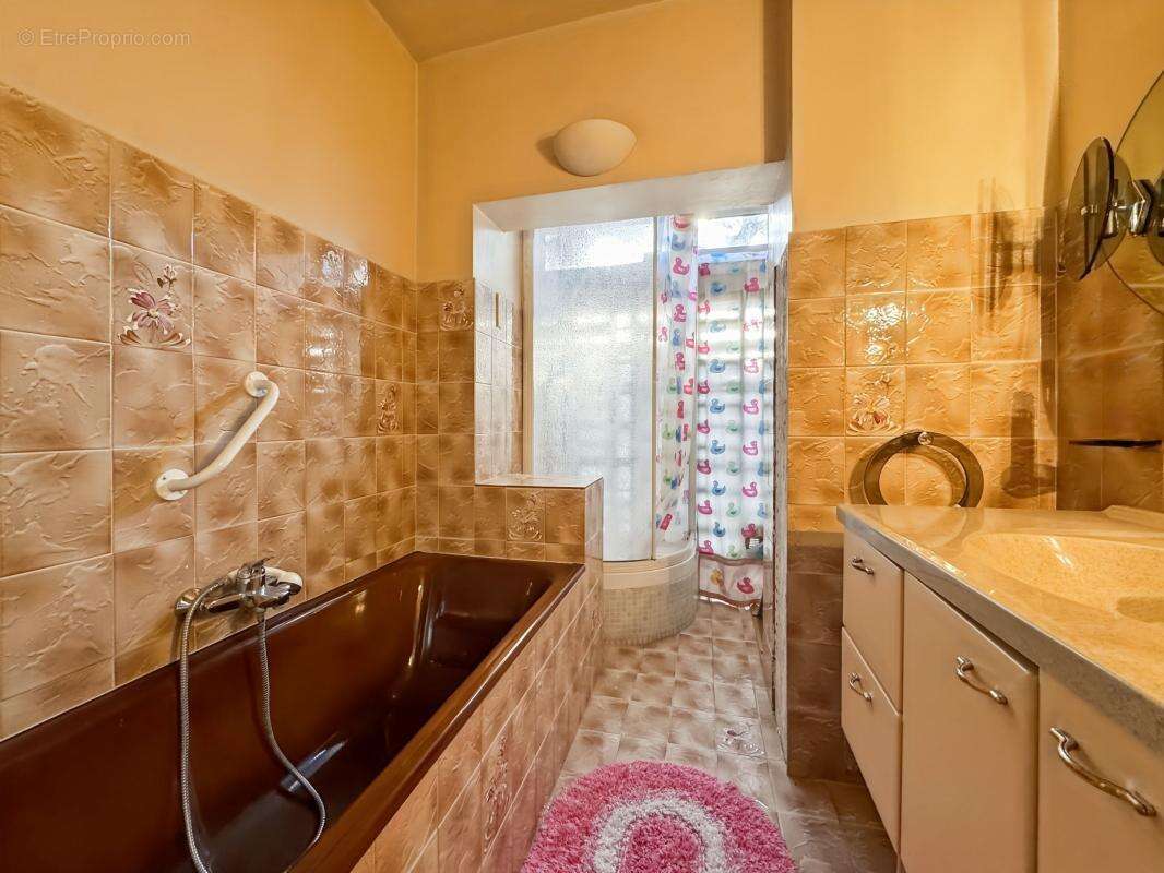 Appartement à SEPTEMES-LES-VALLONS