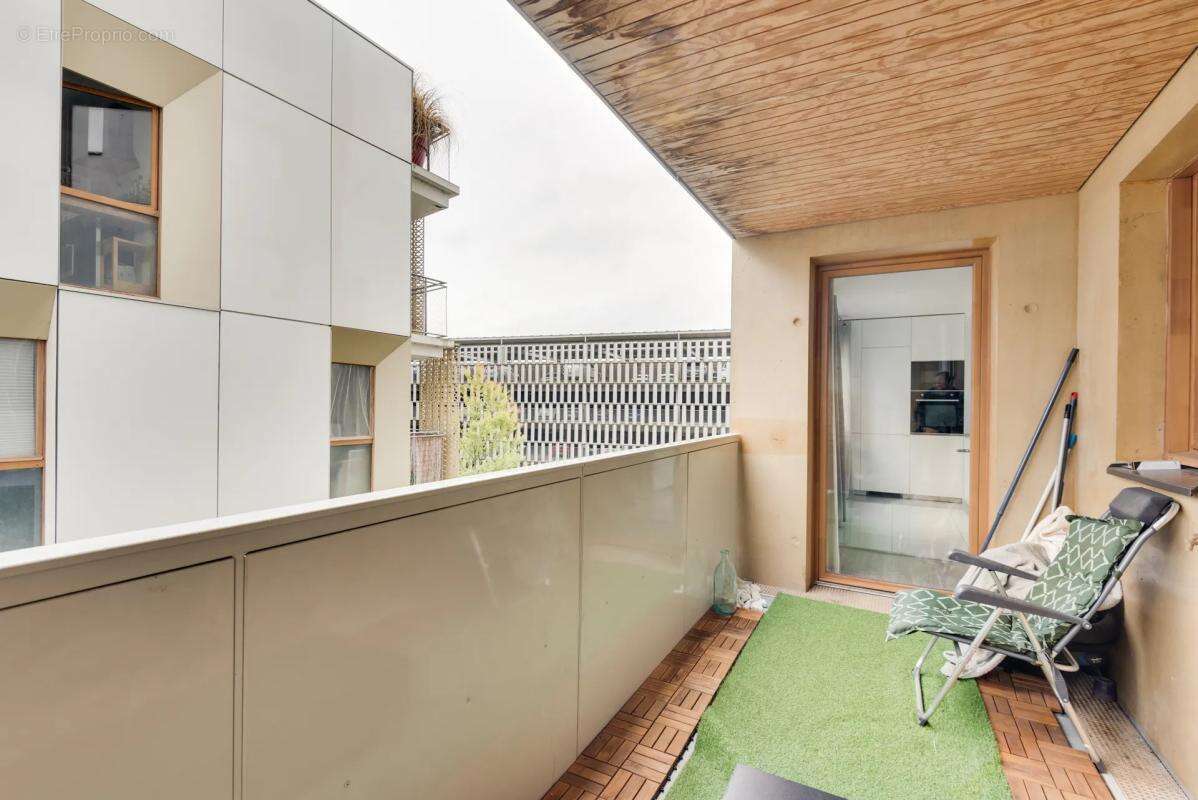 Appartement à L'ILE-SAINT-DENIS