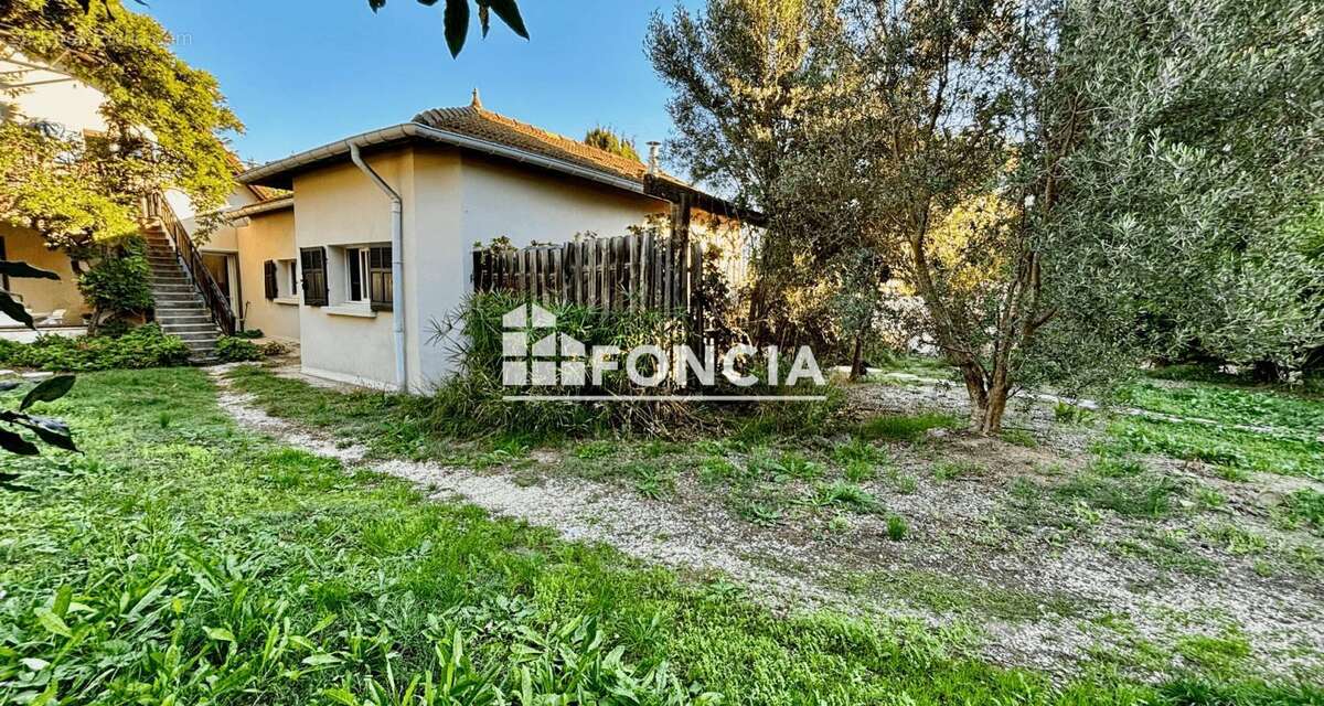 Maison à SIX-FOURS-LES-PLAGES