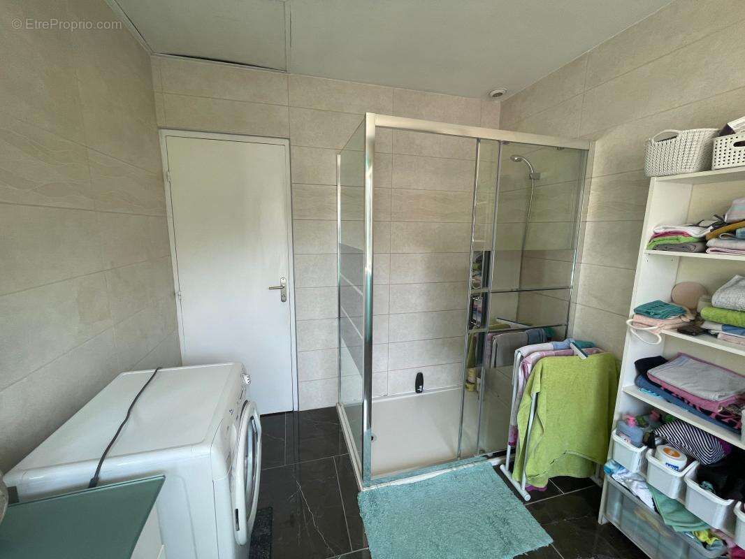 Maison à CHAVANOZ